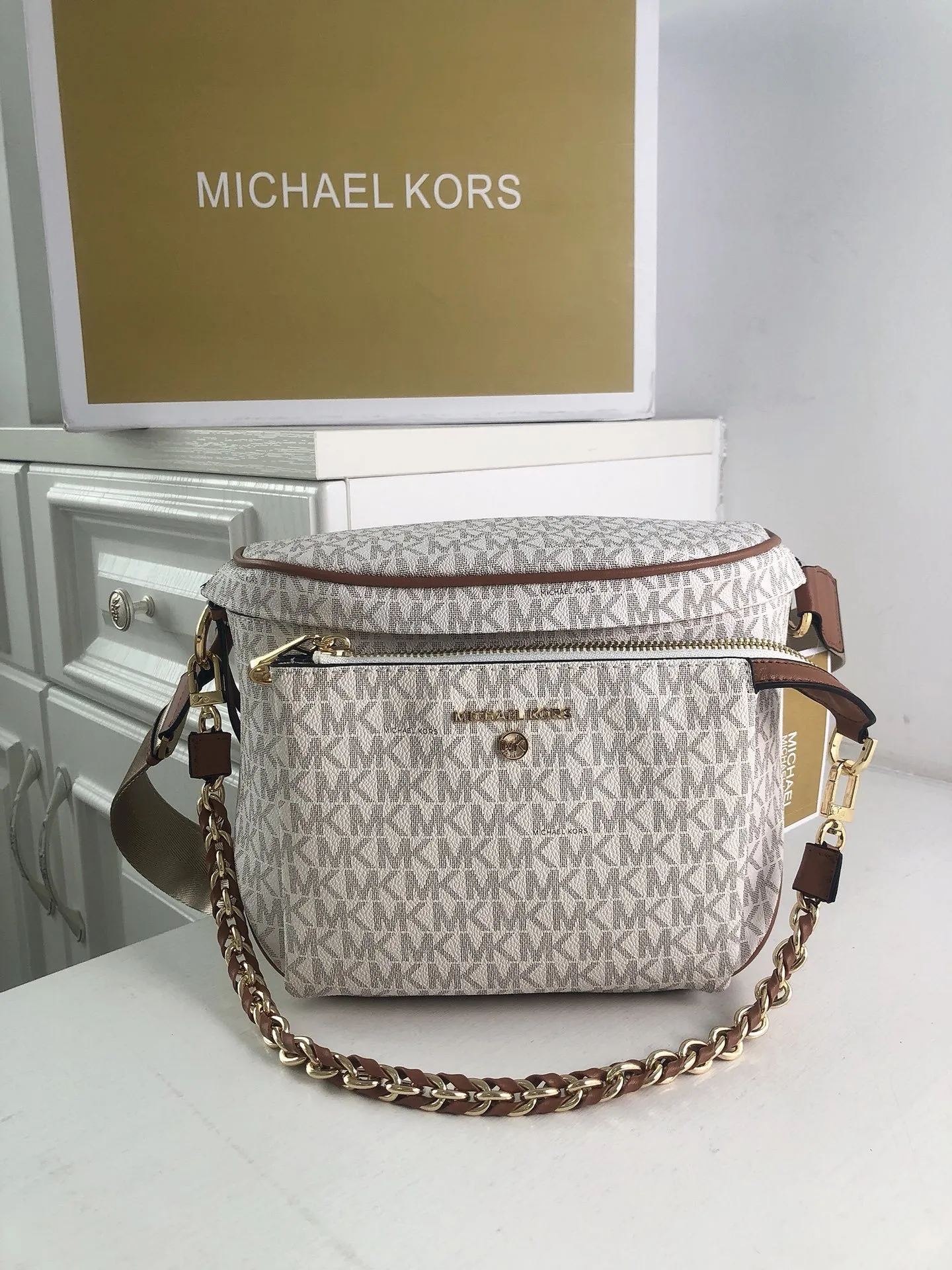 All Categories Official Website "Brand Women's Bags" Women's Bags 💙 MK 2023 New MK Crossbody Bag